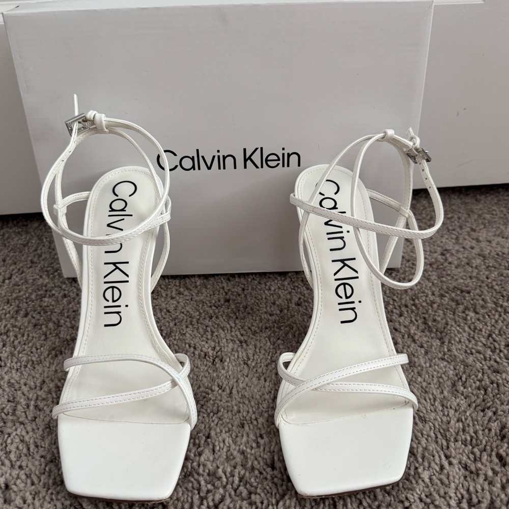 Calvin Klein Tegin sandal sz 10